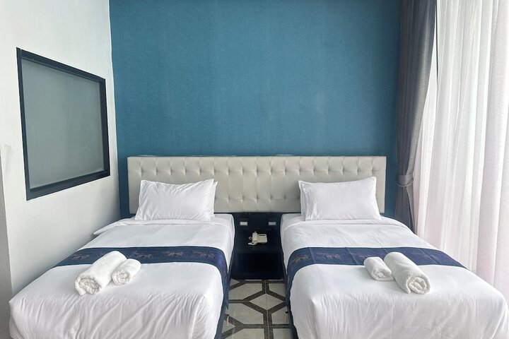 Room 10 of 23