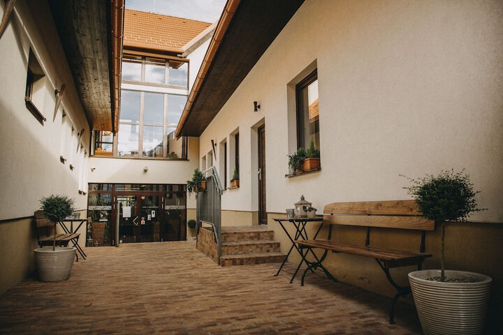 Hotel 46 of 48