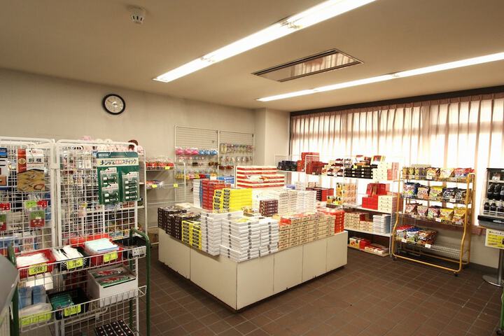 Gift shop