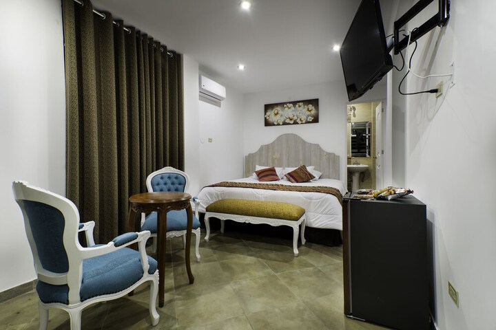 Room 12 of 35
