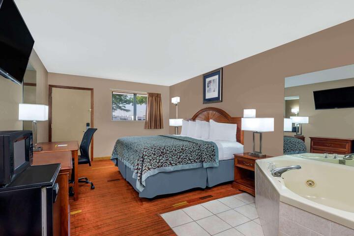 2 Double Beds (1 of 17)