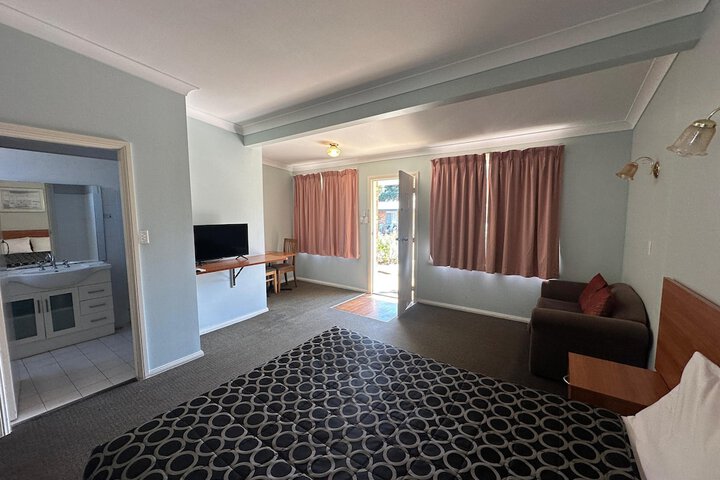 Room 21 of 46