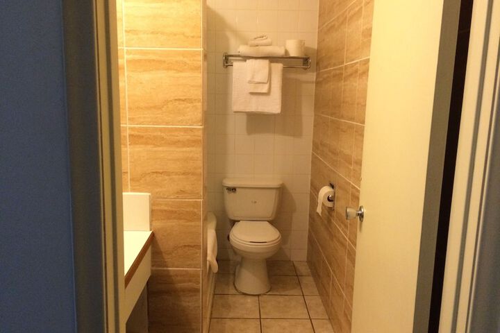 Room 18 of 36
