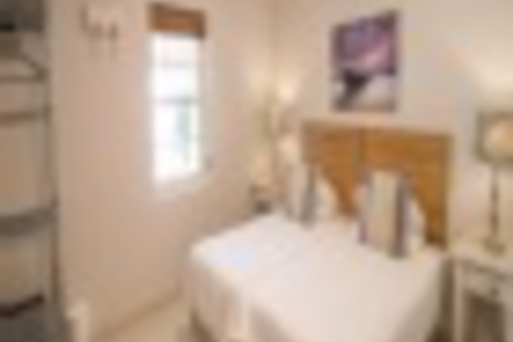 Room 147 of 648