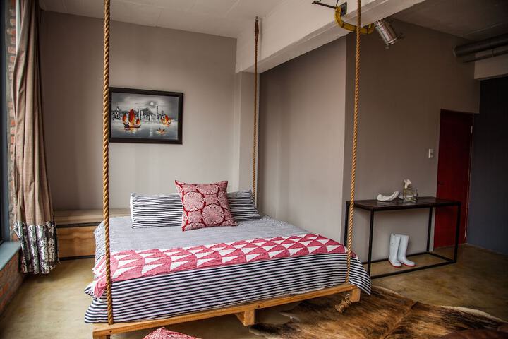 Room 5 of 49