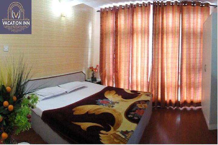 Room 4 of 6