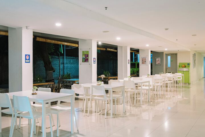 Food court