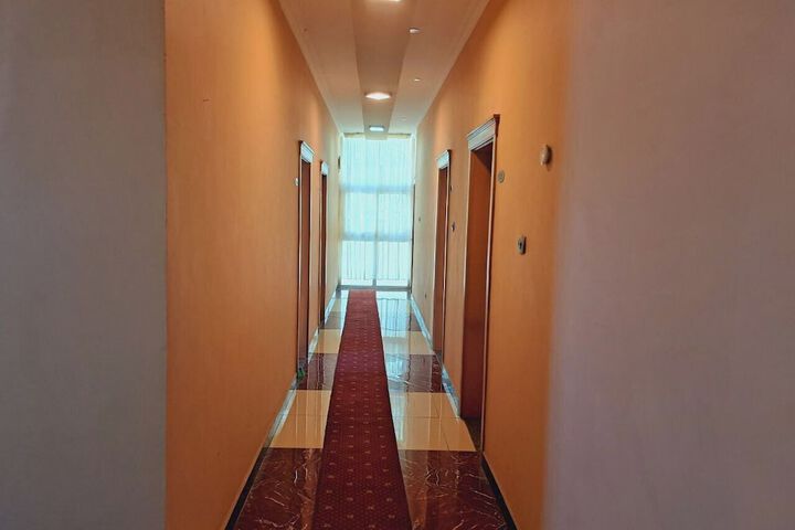 Ballroom/Hall 35 of 43