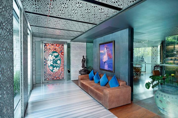 Guest Lobby