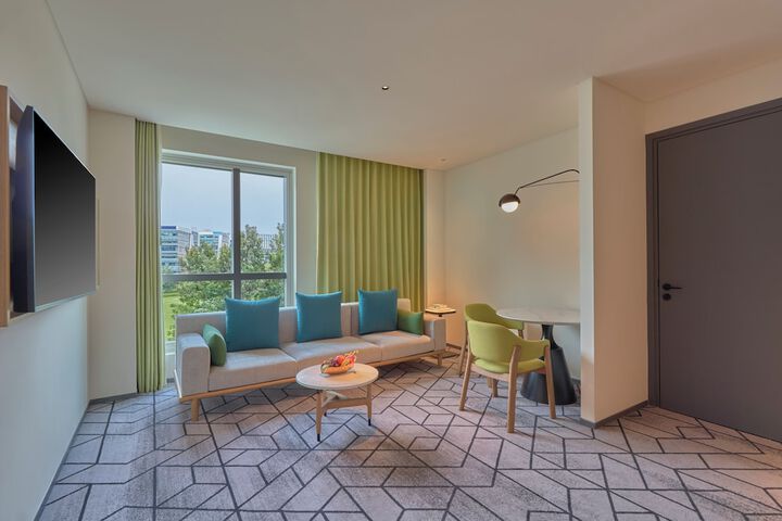 Room 10 of 41