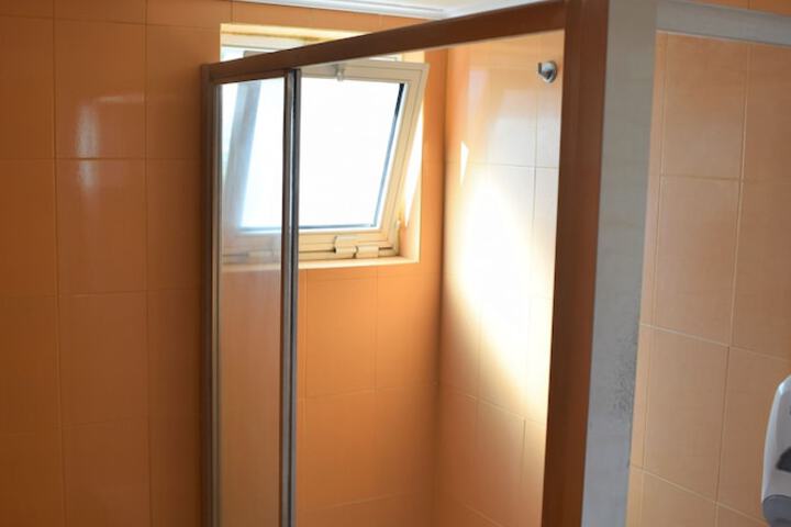 Room 17 of 44