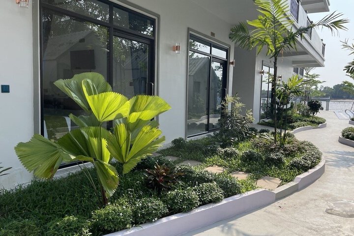 Hotel Exterior 10 of 10