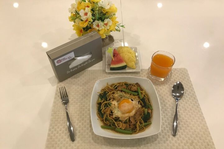Dining 78 of 105