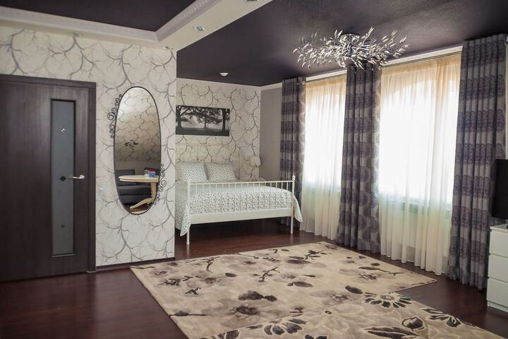 Room 25 of 49