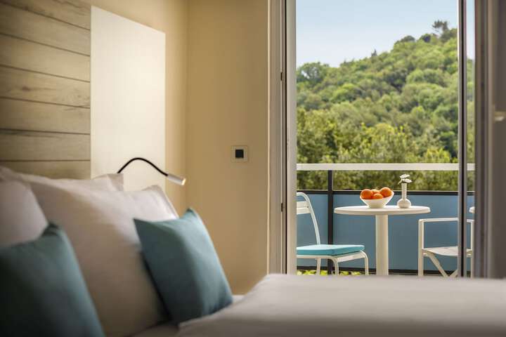 Room 20 of 75