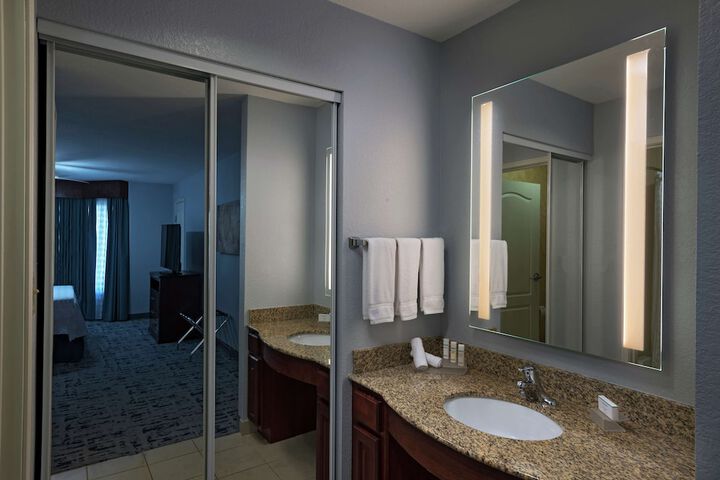 Room 16 of 45