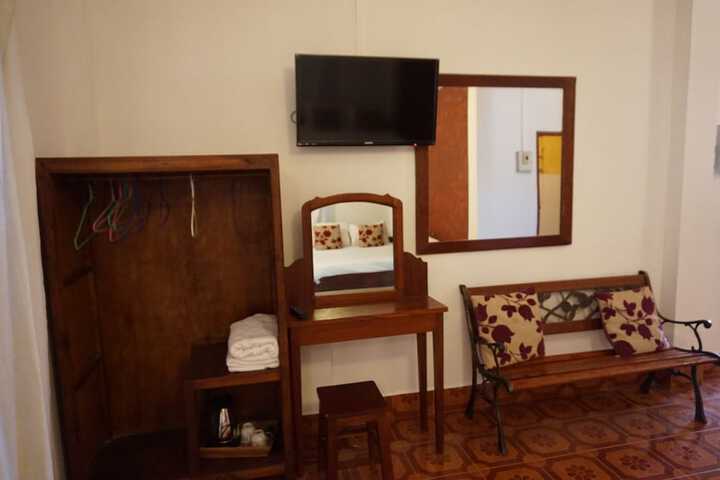 Room 14 of 29