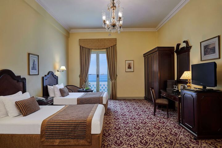 Room 8 of 36