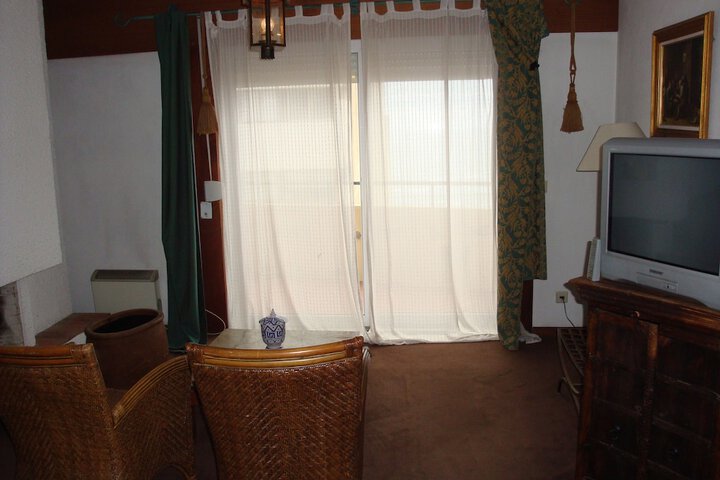Room 19 of 98
