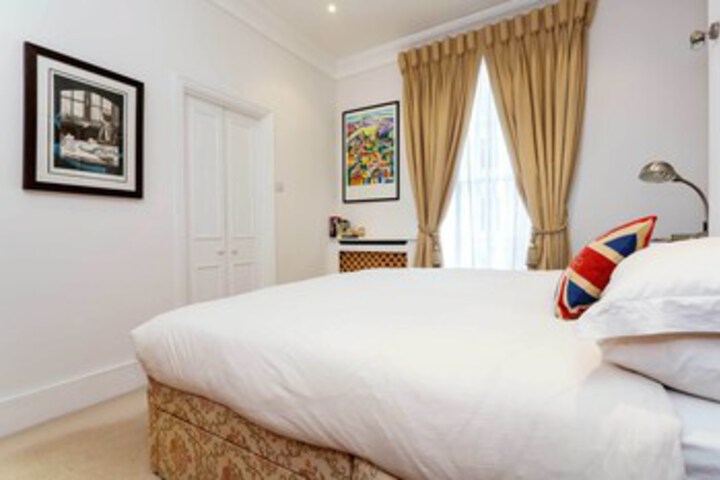 Room 19 of 27