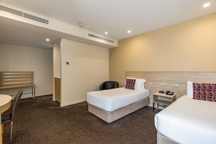 Room 16 of 44
