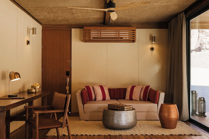 Room 14 of 51