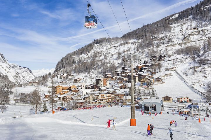 Snow and ski sports