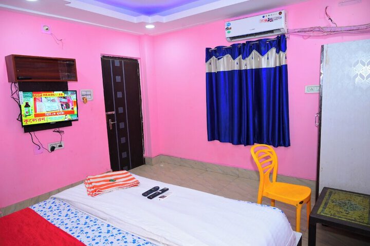 Room 8 of 20
