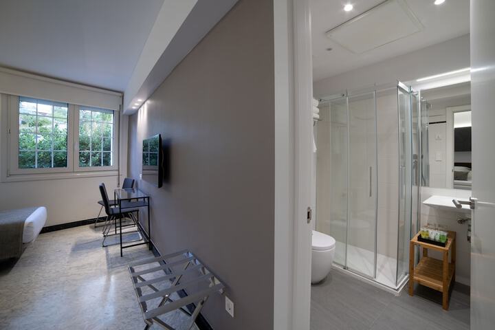 Room 20 of 54