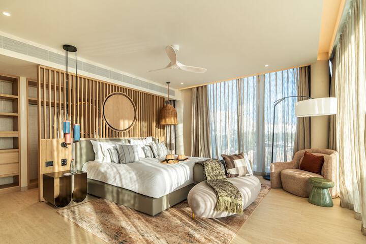 Room 49 of 105