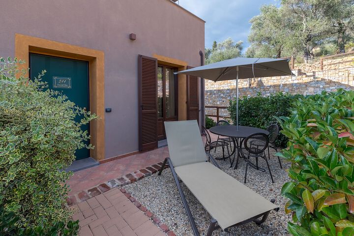 Terrace/Patio 65 of 120