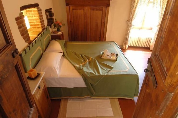 Room 3 of 56