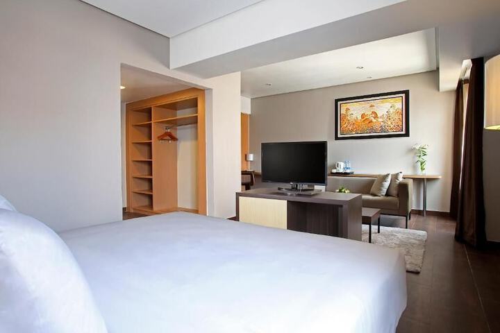 Room 14 of 42