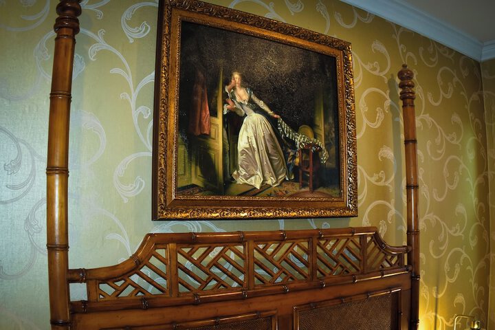 Room 29 of 76