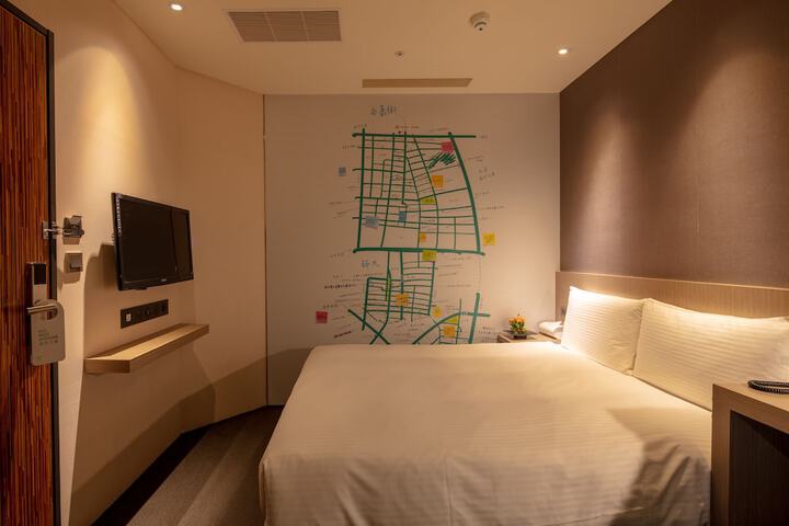 Room 10 of 72