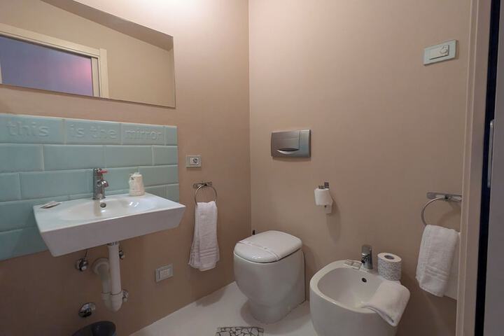 Room 53 of 72