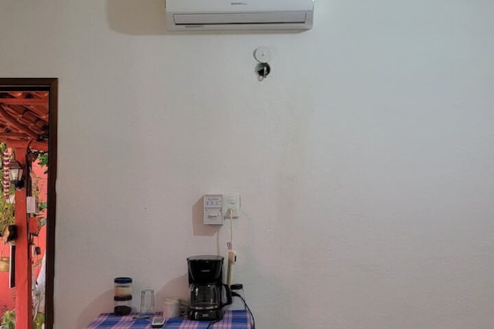 Room 6 of 28