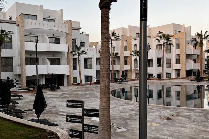Hotel Exterior 24 of 26