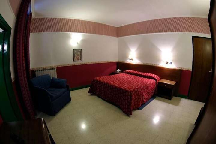 Room 19 of 59