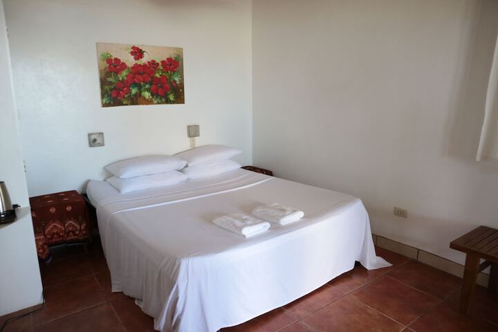 Room 5 of 71