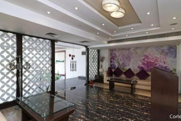 Hotel Interior 7 of 33