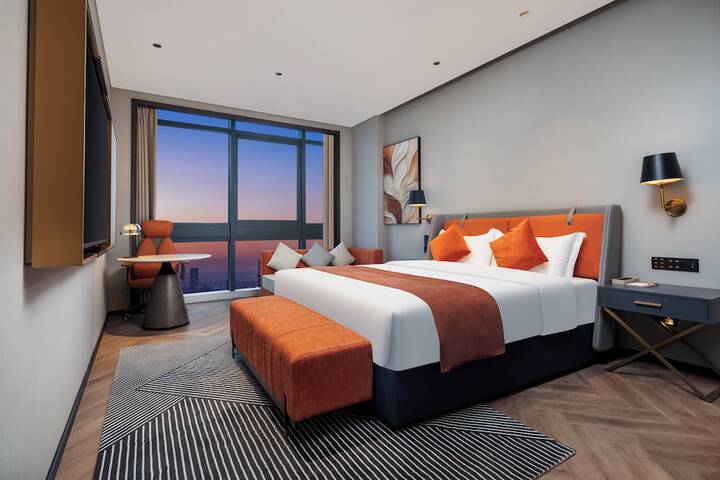 Room 15 of 46