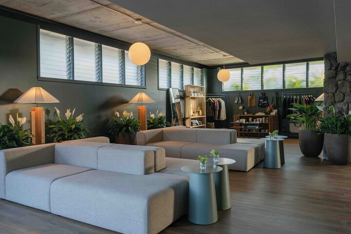 Hotel Interior 13 of 96