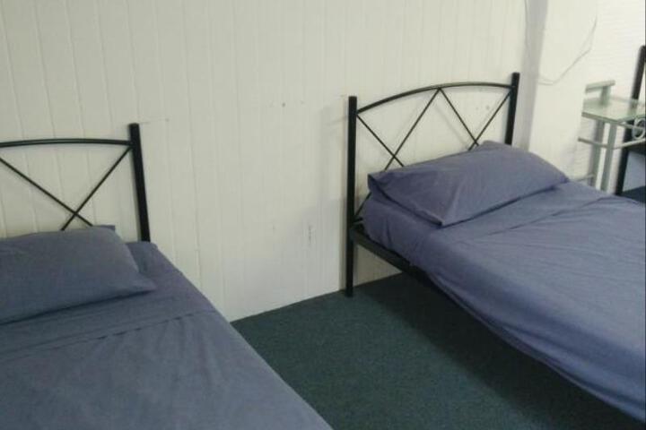 Room 3 of 6