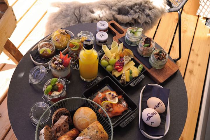 Breakfast/Coffee Service 53 of 67