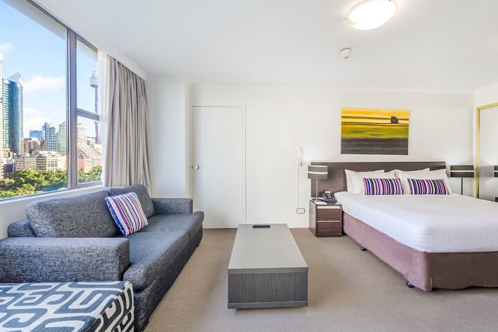 Room 4 of 44