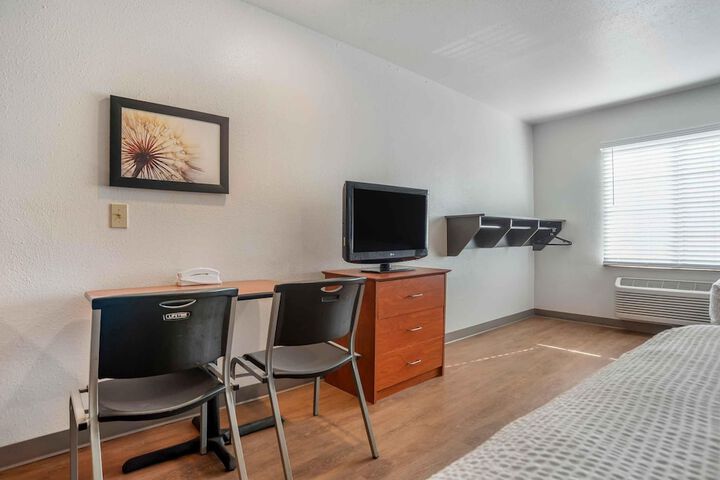 Room 10 of 23