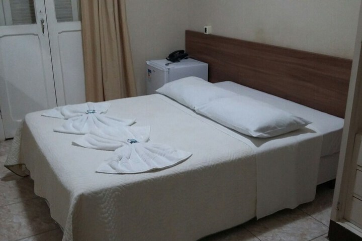 Room 3 of 15