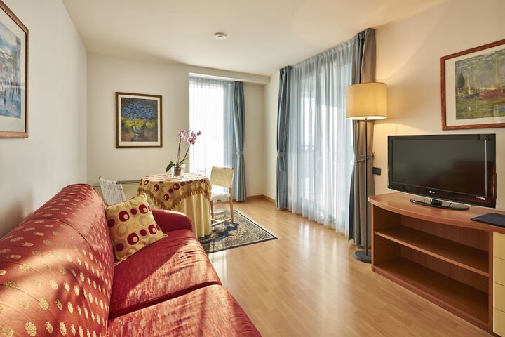 Room 7 of 46