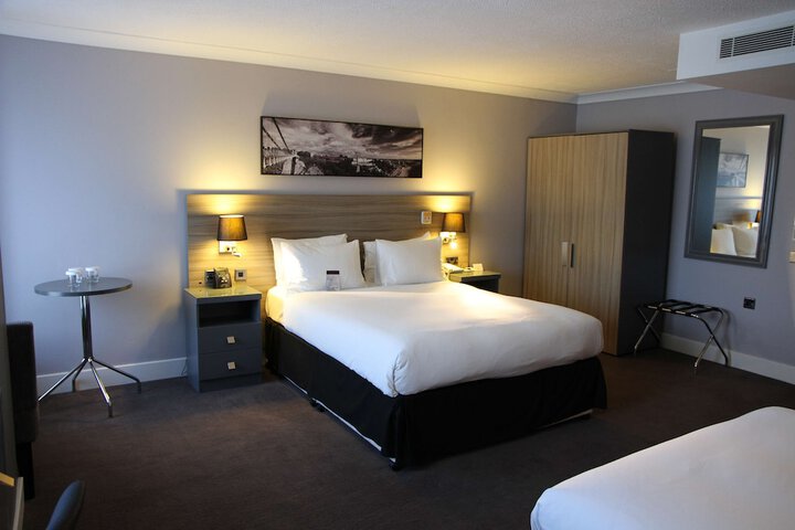 Room 37 of 124